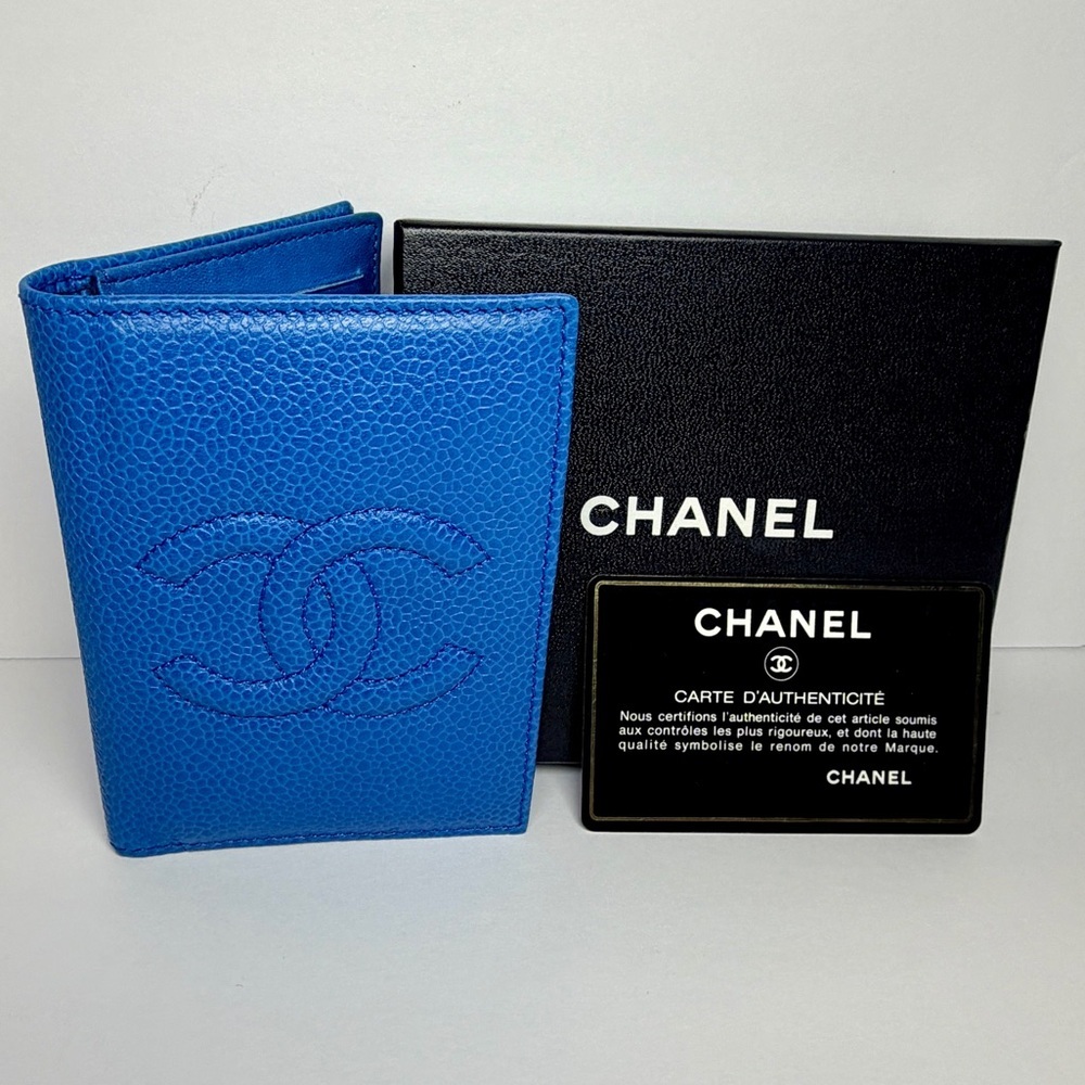 Authentic CHANEL Blue Caviar Leather Wallet Card Holder with Box & Card - Picture 2 of 13